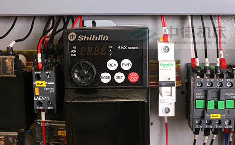 ZDS-432臺灣高品質變頻器，更低頻更節(jié)能，快速定位.jpg